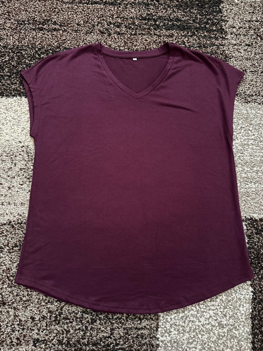 SMILE FISH (L) Burgundy Red Plum Short Cap Sleeve V-Neck Tee Top T-Shirt Loose